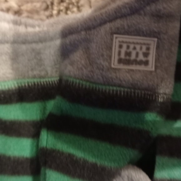 * 5 for 25 $ * Beanie, scarf and neck warmer - Picture 2 of 2